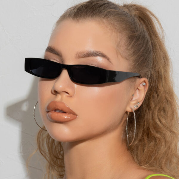 European And American Retro Women's Small Frame Square Sunglasses - Image 3